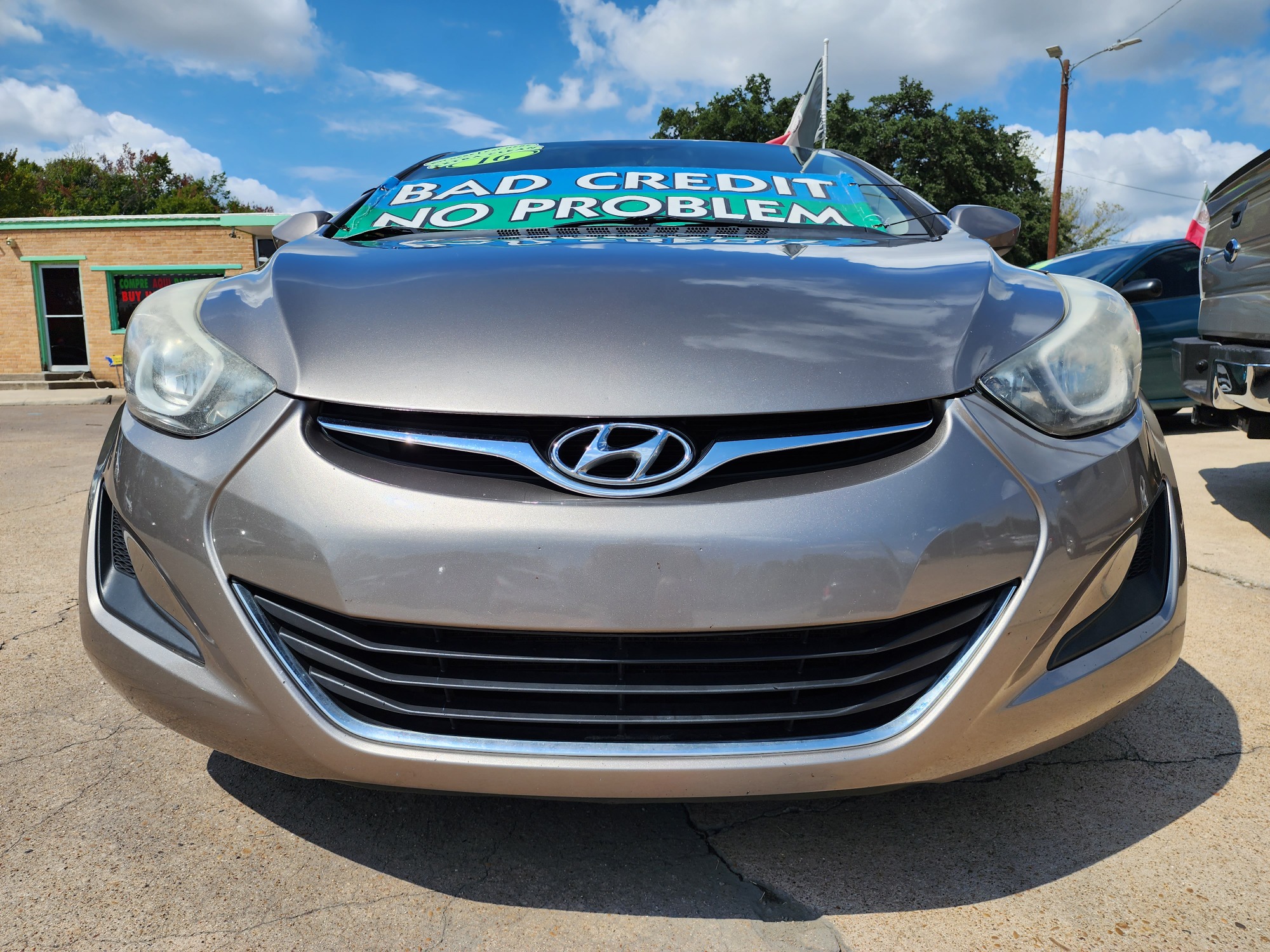 2016 BROWN Hyundai Elantra SE (5NPDH4AEXGH) with an 1.8L L4 DOHC 16V engine, 6-Speed Automatic transmission, located at 2660 S.Garland Avenue, Garland, TX, 75041, (469) 298-3118, 32.885387, -96.656776 - Welcome to DallasAutos4Less, one of the Premier BUY HERE PAY HERE Dealers in the North Dallas Area. We specialize in financing to people with NO CREDIT or BAD CREDIT. We need proof of income, proof of residence, and a ID. Come buy your new car from us today!! This is a Very clean 2016 HYUNDAI ELA - Photo #9